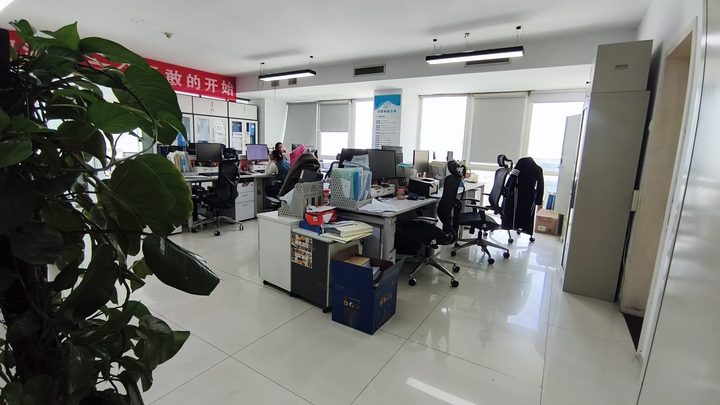 西安数度财务咨询办公环境实拍三
